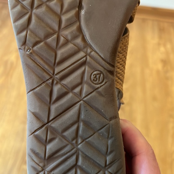 Mix Mooz Sandals - Picture 7 of 7